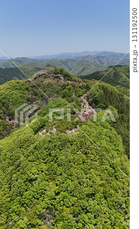 播磨平福　国史跡「利神城」　上空より 131192500