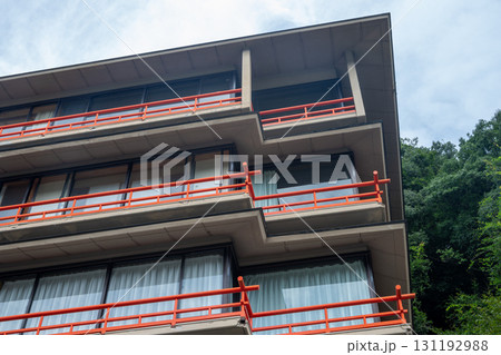 日本の鳥取県の三朝温泉の古くて美しい建物 日本の鳥取県の三朝温泉の古くて美しい建物 131192988