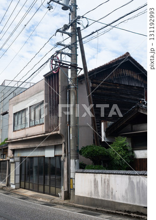 日本の鳥取県の三朝温泉の古くて美しい建物 日本の鳥取県の三朝温泉の古くて美しい建物 131192993