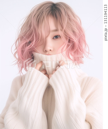 ピンク髪の美しい女性・ヘアカラー 131194113