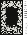 ハロウィン白お化けフレーム 131194544