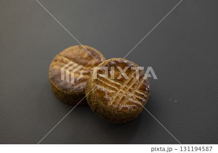 手作りの美味しそうなお菓子 ガレットブルトンヌ 手作りの美味しそうなお菓子 ガレットブルトンヌ 131194587