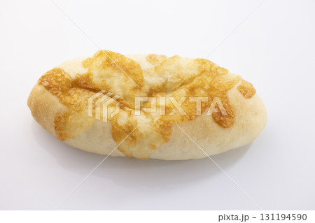 手作りの美味しそうなパン 131194590