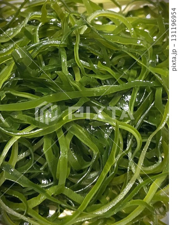湯通し塩蔵昆布を水戻しした切り昆布6 湯通し塩蔵昆布を水戻しした切り昆布6 131196954
