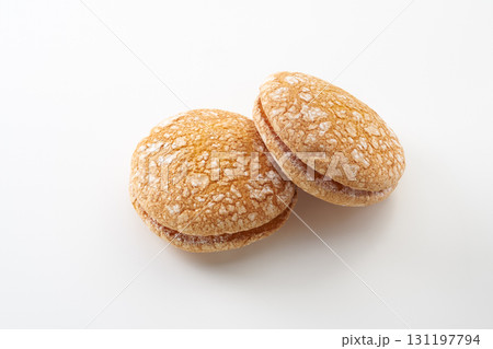 ブッセ　フランス菓子のイメージ 131197794