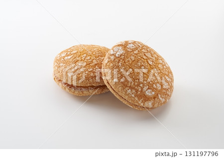 ブッセ　フランス菓子のイメージ 131197796