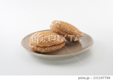 ブッセ　フランス菓子のイメージ 131197799