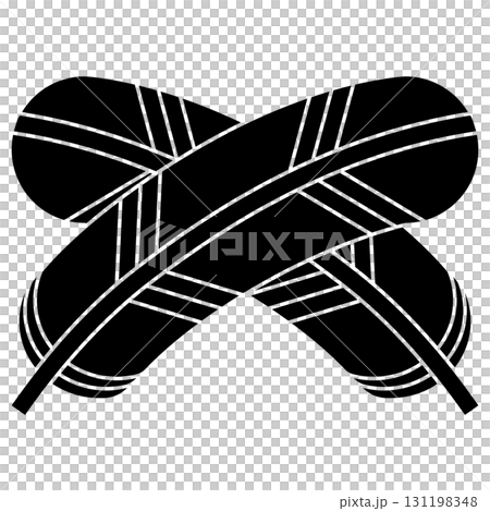 家紋です。反り違い鷹の羽といいます。 家紋です。反り違い鷹の羽といいます。 131198348