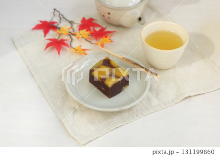 秋の和菓子　栗羊羹 131199860