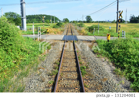 JR北海道、釧網本線磯分内駅と川湯温泉駅間の風景(2023年夏) 131204001