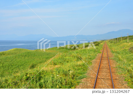 JR北海道釧網本線清里町駅、止別駅間の風景(2023年夏) JR北海道釧網本線清里町駅、止別駅間の風景(2023年夏) 131204267