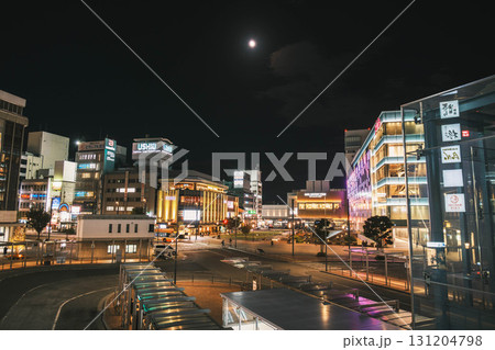 [姫路駅]美しいネオンが輝く街の風景 131204798