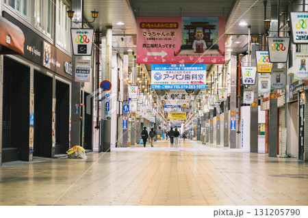 [姫路駅]みゆき通り商店街の夜景の風景 131205790