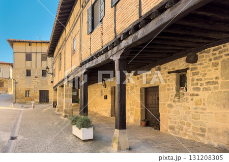 Streets of the medieval town of Santa Gadea del Cid, in Burgos province, Spain. 131208305