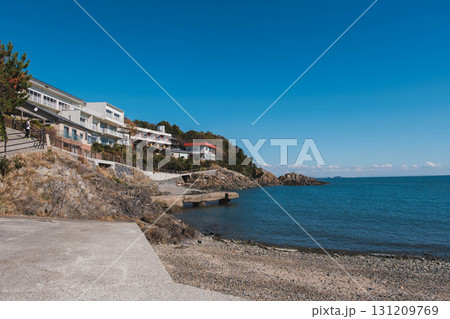 [赤穂市御崎]美しい海沿いに建つおしゃれなスポット 131209769