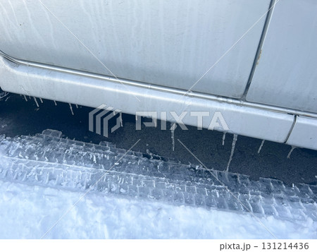 冷え込んだ朝 131214436