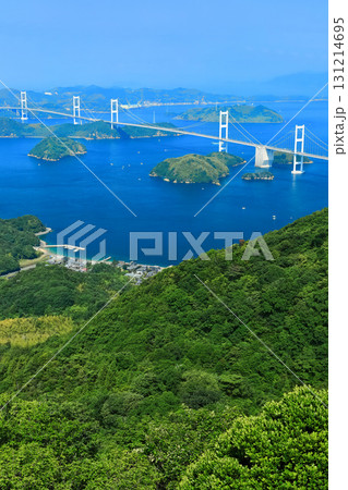 【愛媛県】快晴の来島海峡大橋の眺望(しまなみ海道) 【愛媛県】快晴の来島海峡大橋の眺望(しまなみ海道) 131214695