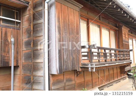 木造の日本家屋　イメージ 131215159