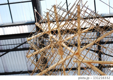 木材の骨組み 131216332