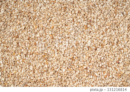 白ごま(生ごま)のクローズアップ 白ごま(生ごま)のクローズアップ 131216814