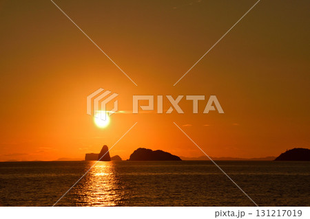 五島灘、角力灘、大角力の夕景 五島灘、角力灘、大角力の夕景 131217019