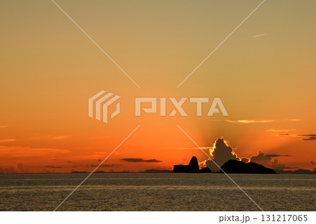 五島灘、角力灘、大角力の夕景の写真素材 [131217065] - PIXTA