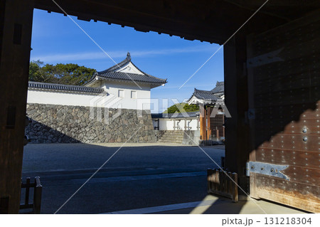 山形市霞城公園と最上義光の騎馬像 131218304