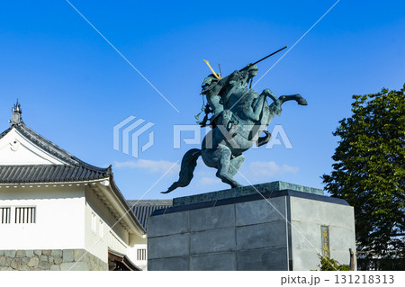 山形市霞城公園と最上義光の騎馬像 山形市霞城公園と最上義光の騎馬像 131218313