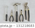 モルタル背景の工具 131218683