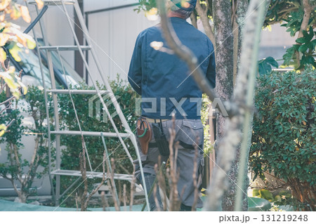 Japanese Gardener Japanese Gardener 131219248