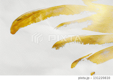 金の筆致が映える和風抽象背景 131220810