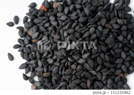黒ごま（生ごま）のクローズアップ 131220962