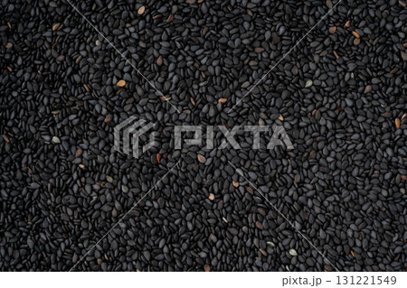 黒ごま（生ごま）のクローズアップ 131221549