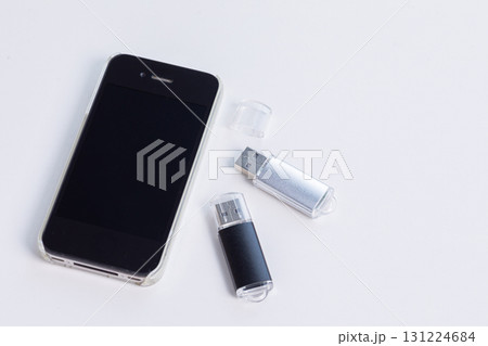 スマートフォンとUSB 131224684