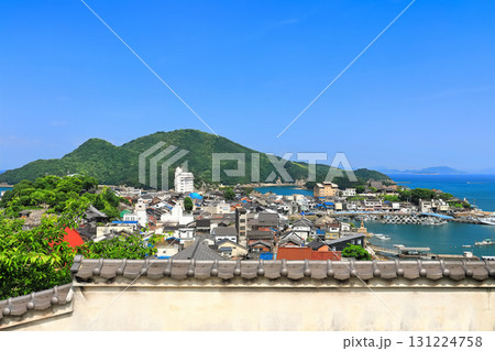 【広島県】晴天の鞆の浦の眺め 131224758