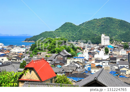 【広島県】晴天の鞆の浦の眺め 131224765