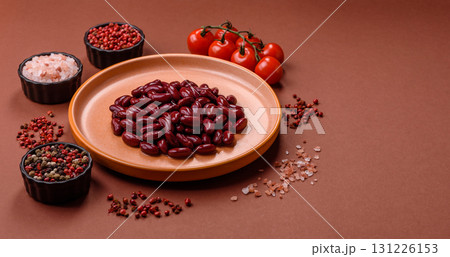 Red beans canned as an ingredient for cooking healthy or vegetarian food. Canned beans Red beans canned as an ingredient for cooking healthy or vegetarian food. Canned beans 131226153