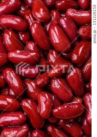 Red beans canned as an ingredient for cooking healthy or vegetarian food. Canned beans Red beans canned as an ingredient for cooking healthy or vegetarian food. Canned beans 131226158