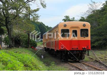 月崎駅に到着するキハ200 月崎駅に到着するキハ200 131226318