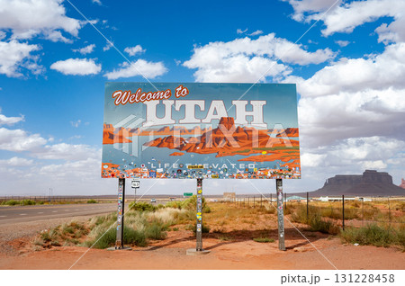 Welcome to Utah sign off the highway on the Arizona-Utah border 131228458