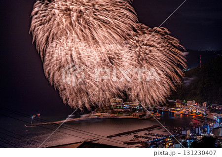 【静岡県】熱海100万ドルの夜景と海上花火大会 【静岡県】熱海100万ドルの夜景と海上花火大会 131230407