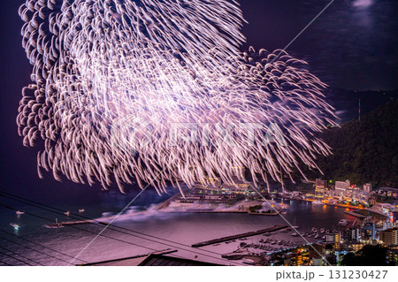 【静岡県】熱海100万ドルの夜景と海上花火大会 131230427