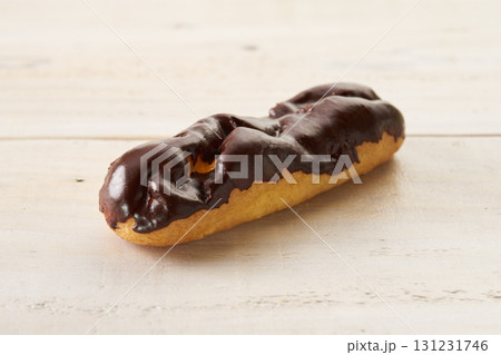 エクレール・オ・ショコラ フランス菓子のイメージ エクレール・オ・ショコラ フランス菓子のイメージ 131231746