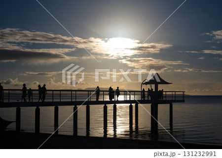石垣島 フサキビーチの夕日 石垣島 フサキビーチの夕日 131232991
