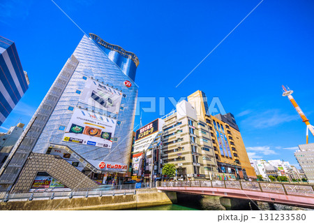日本の横浜都市景観9月25日。横浜駅前・横浜ビブレや南幸橋などを望む=令和7年 日本の横浜都市景観9月25日。横浜駅前・横浜ビブレや南幸橋などを望む=令和7年 131233580
