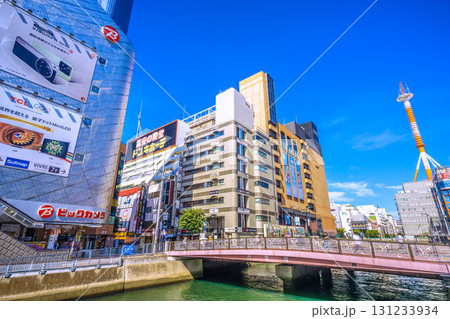 日本の横浜都市景観9月25日。横浜駅前・横浜ビブレやビックカメラ、南幸橋などを望む＝令和7年 131233934