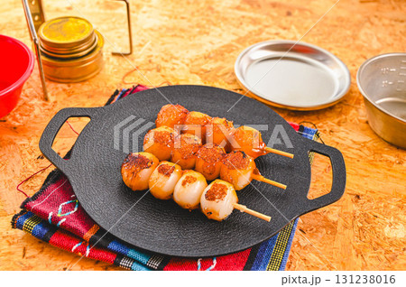 キャンプで作るデザート 焼きみたらし団子 キャンプで作るデザート 焼きみたらし団子 131238016