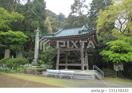 四国霊場第64番札所「前神寺」鐘楼 四国霊場第64番札所「前神寺」鐘楼 131238283