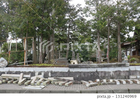 能登半島地震による塀の倒壊 131240969