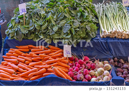 Spinach Carrots Root Vegetables 131243133